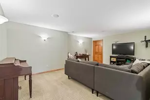 1194 4 Winds Wy, Hartland, WI 53029 - Photo 38
