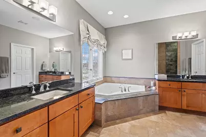 1194  Four Winds Way, Hartland, WI 53029 - Photo 20