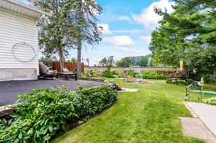 552 Milford St, Watertown, WI 53094 - Photo 6