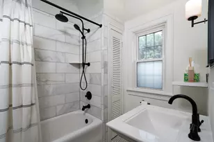 7023 Grand Pkwy, Wauwatosa, WI 53213 - Photo 26
