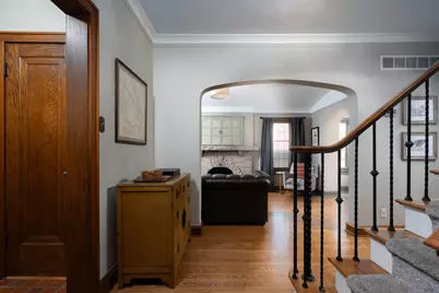 7023  Grand Pkwy, Wauwatosa, WI 53213 - Photo 8