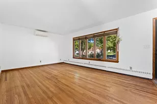 W238N6498 Elmwood Ave, Sussex, WI 53089 - Photo 4