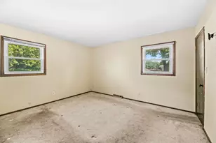 3490 E Van Beck Ave, Saint Francis, WI 53235 - Photo 14