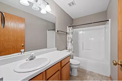 6510  Lincrest Dr, Racine, WI 53406 - Photo 36