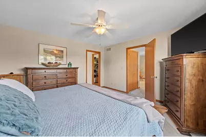 6510  Lincrest Dr, Racine, WI 53406 - Photo 32