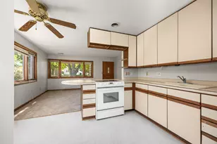 1530 E Morgan Ave, Milwaukee, WI 53207 - Photo 8