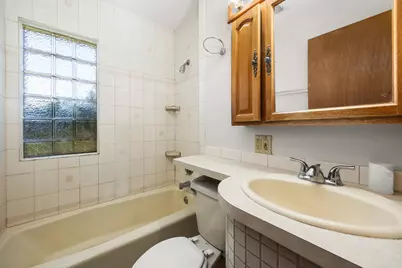 1530 E Morgan Ave, Milwaukee, WI 53207 - Photo 16