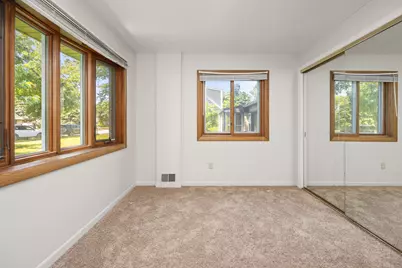 1530 E Morgan Ave, Milwaukee, WI 53207 - Photo 12