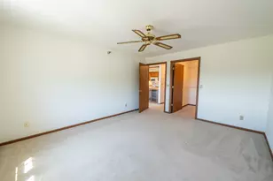715 Canterberry Ct, West Bend, WI 53090 - Photo 18