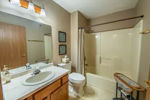715 Canterberry Ct, West Bend, WI 53090 - Photo 20