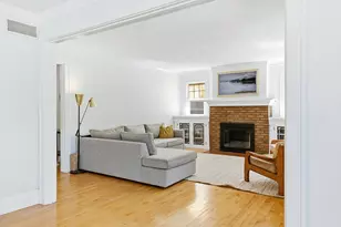 4834 W Wisconsin Ave, Milwaukee, WI 53208 - Photo 10