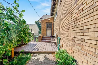 4834 W Wisconsin Ave, Milwaukee, WI 53208 - Photo 48