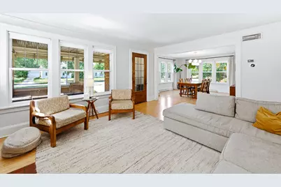 4834 W Wisconsin Ave, Milwaukee, WI 53208 - Photo 6