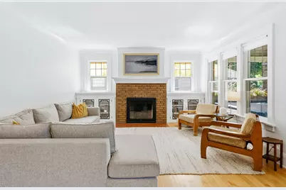 4834 W Wisconsin Ave, Milwaukee, WI 53208 - Photo 8
