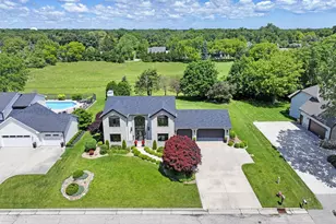 4366 86th St, Pleasant Prairie, WI 53142 - Photo 2