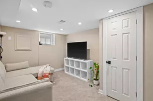 12516 W Meadow Ln, New Berlin, WI 53151 - Photo 22