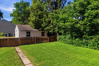 1722  Winnebago St, La Crosse, WI 54601 - Photo 20