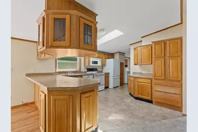 220 N Packer Dr, Francis Creek, WI 54220 - Photo 4