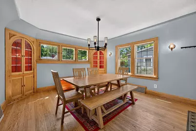 5532 N Lydell Ave, Whitefish Bay, WI 53217 - Photo 8