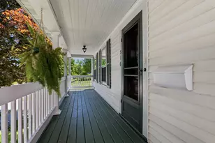 516 N 5th St, Manitowoc, WI 54220 - Photo 2
