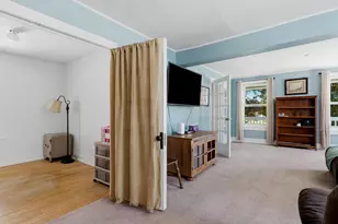 516 N 5th St, Manitowoc, WI 54220 - Photo 8