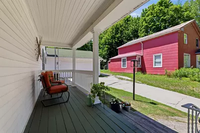 516 N 5th St, Manitowoc, WI 54220 - Photo 28