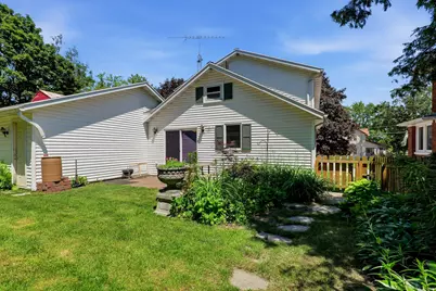 516 N 5th St, Manitowoc, WI 54220 - Photo 32
