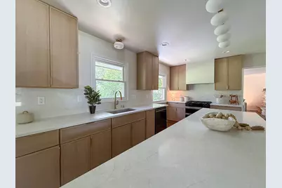 17865  Windemere Rd, Brookfield, WI 53045 - Photo 6