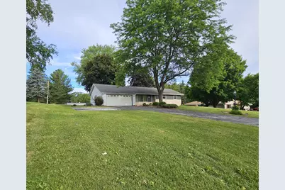 W225N8303  Longview Dr, Lisbon, WI 53089 - Photo 6