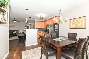 1202 Woodbury Common, Waukesha, WI 53189 - Photo 4