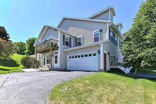 1202 Woodbury Common, Waukesha, WI 53189 - Photo 40