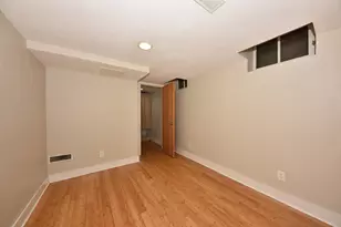 1816 N Arlington Pl, Milwaukee, WI 53202 - Photo 28