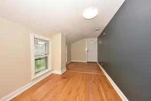 1816 N Arlington Pl, Milwaukee, WI 53202 - Photo 12