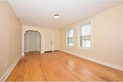 1816 N Arlington Pl, Milwaukee, WI 53202 - Photo 6