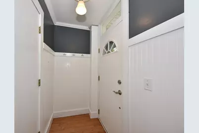 1816 N Arlington Pl, Milwaukee, WI 53202 - Photo 16