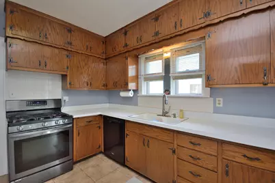 2024  Quincy Ave, Racine, WI 53403 - Photo 12