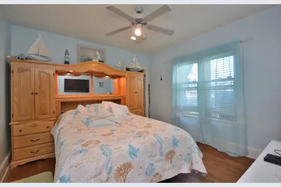 2024  Quincy Ave, Racine, WI 53403 - Photo 4