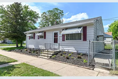 9730 W Keefe Ave, Milwaukee, WI 53222 - Photo 2
