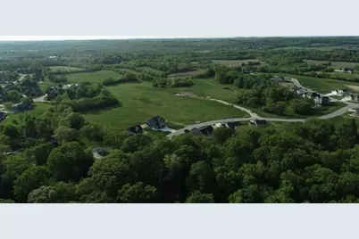 S53 W25247  Hidden Hollow Dr, Waukesha, WI 53189 - Photo 8