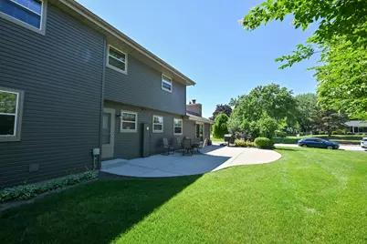 12660 W Crawford Dr, New Berlin, WI 53151 - Photo 42
