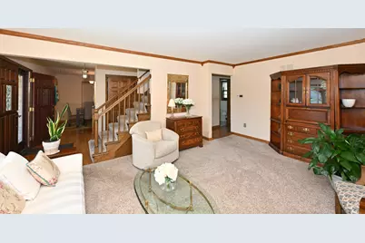 12660 W Crawford Dr, New Berlin, WI 53151 - Photo 6