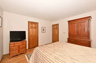 12660 W Crawford Dr, New Berlin, WI 53151 - Photo 20