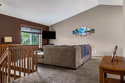213  Kenneda St, Holmen, WI 54636 - Photo 6