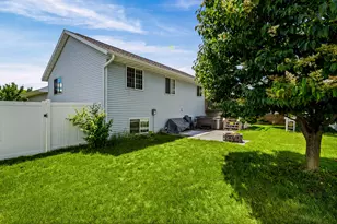 213 Kenneda St, Holmen, WI 54636 - Photo 36