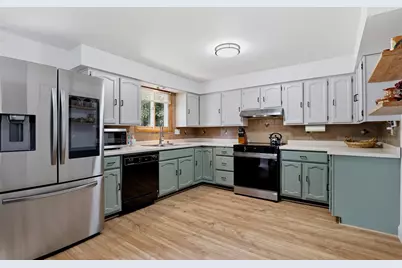 4118  Michigan Ave, Manitowoc, WI 54220 - Photo 12