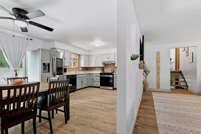 4118  Michigan Ave, Manitowoc, WI 54220 - Photo 8