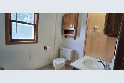 131 E Burnett St, Beaver Dam, WI 53916 - Photo 6