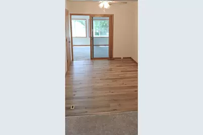 131 E Burnett St, Beaver Dam, WI 53916 - Photo 4