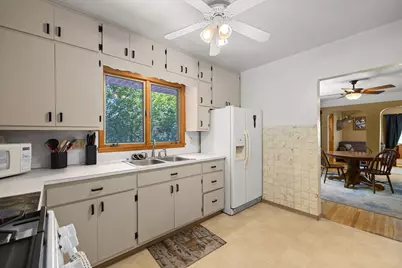 2920  George St, La Crosse, WI 54603 - Photo 6