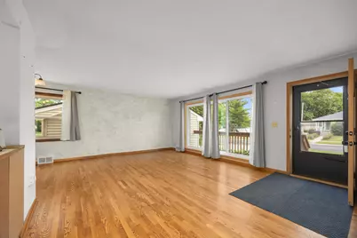 N84W16651  Ann Ave, Menomonee Falls, WI 53051 - Photo 4